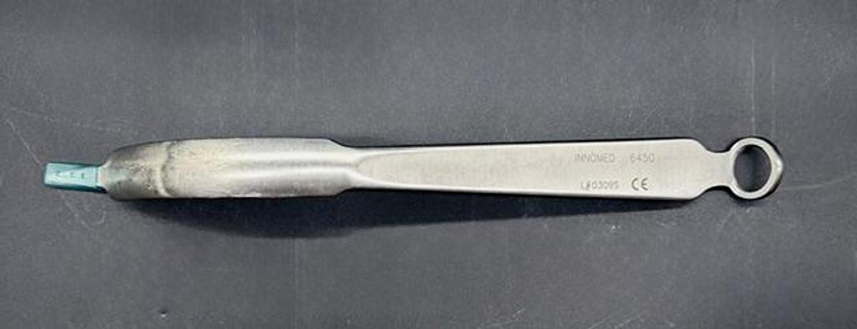 Used Innomed 6450 Single Prong Soft Tissue Retractor