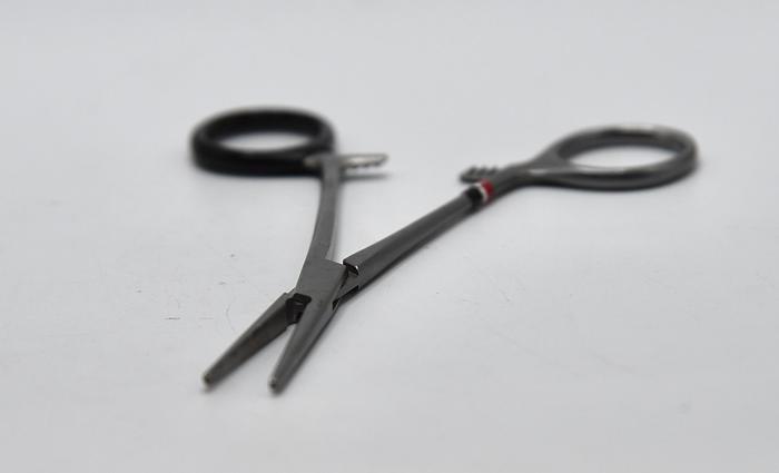 Used Aesculap BH144R Crile Artery Forceps Straight 5-1/2"