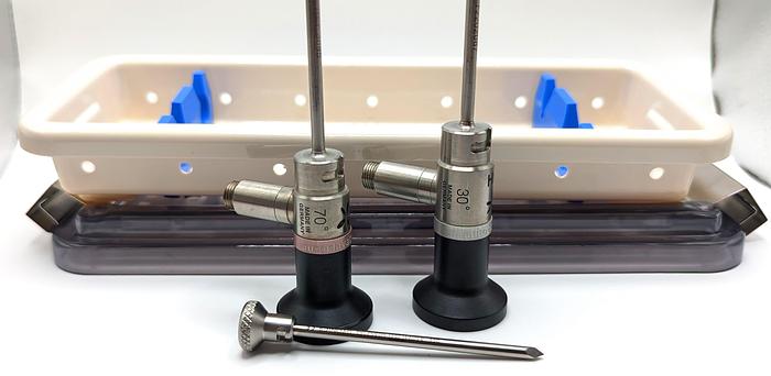 Used Smith & Nephew 4.0 mm 30° AND 70° HD Autoclavable Arthroscope, J-Lock 72202087,3895,4309,7204737 CRISP IMAGE