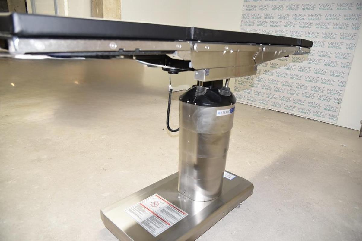 Refurbished Steris 4085 Surgical Table with New Pads & Hand Control
