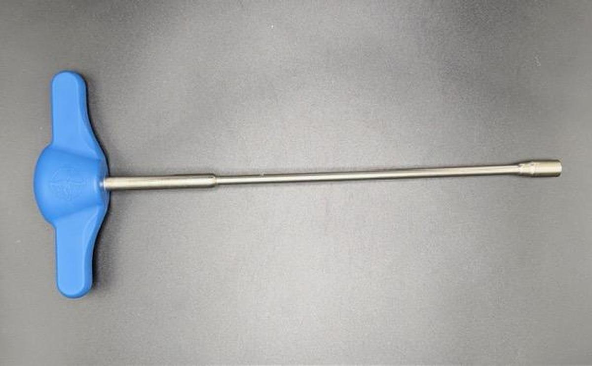 Used MEDTRONIC SOFAMOR DANEK EX0313282 Orthopaedic Implant Driver