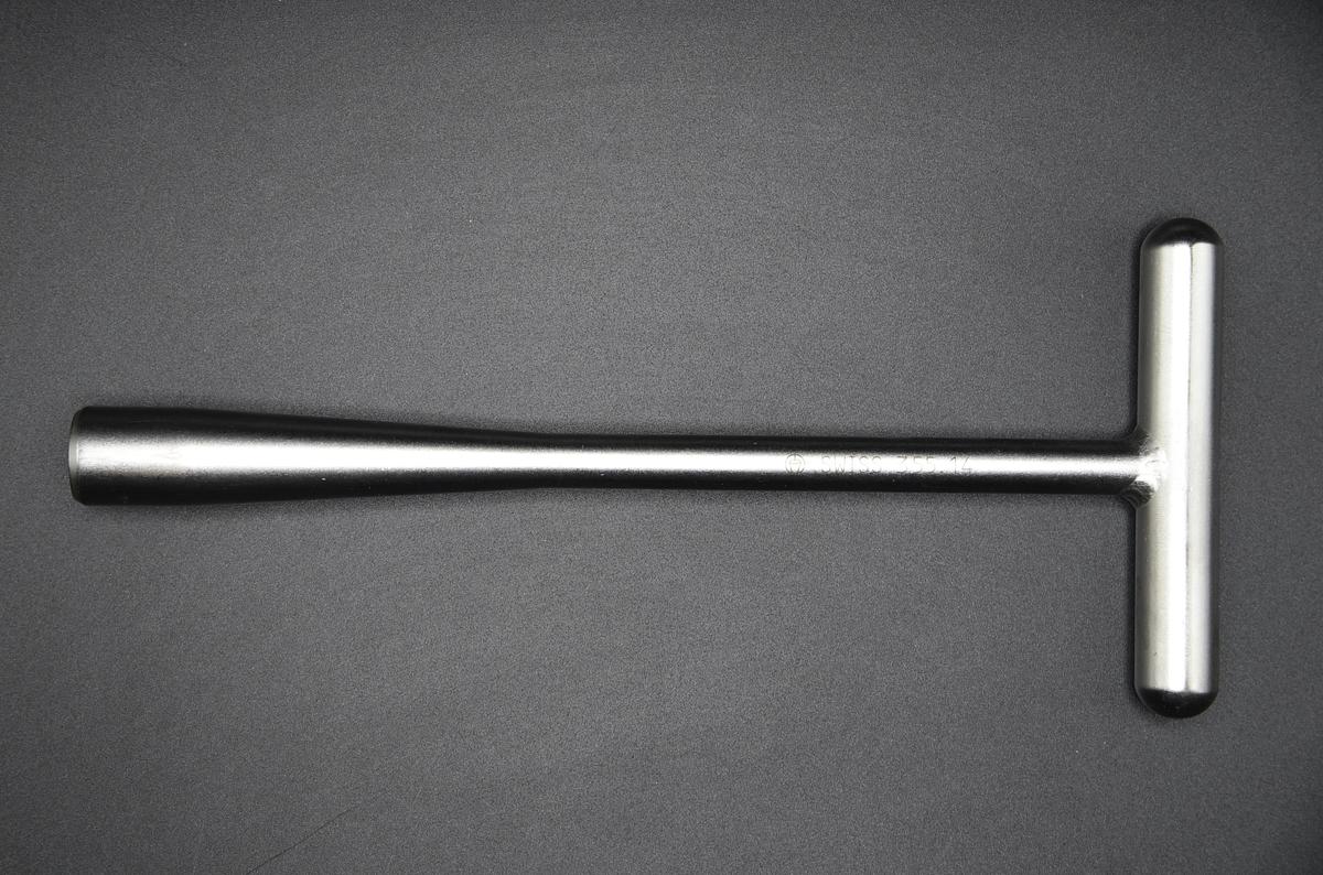 Used Synthes 355.14 T-Handle 11mm Cannulated Socket Wrench