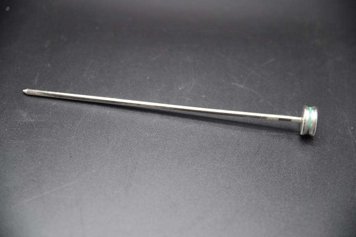 Used Synthes 357.387 4.0 mm Trocar 176 mm