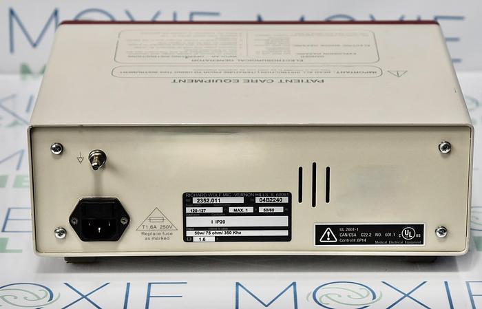 Used GYRUS ACMI G400 WORKSTATION GENERATOR WITH FOOTSWITCH 744010
