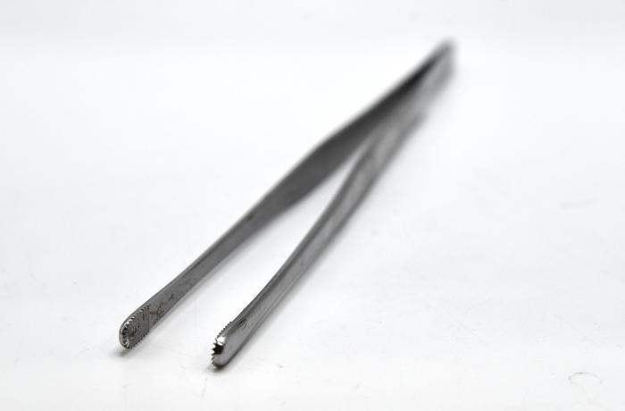 Used V. Mueller SU2454 Russian Tissue Forceps 10"