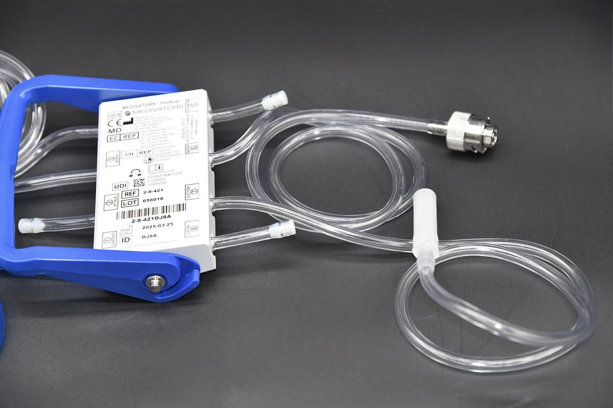 Used Steris 2-8-421 Hook-up Connector Assembly