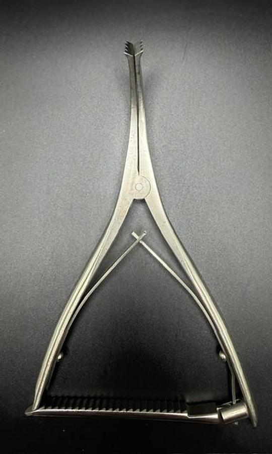 Used Avalign VM84-2136 Inge Lamina Spreader Surgical Retractor