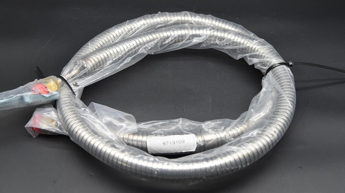 MVE Liquid Nitrogen Cryogenic Transfer Hose 6'x1" Stainless Steel 6 Feet 1 Inch
