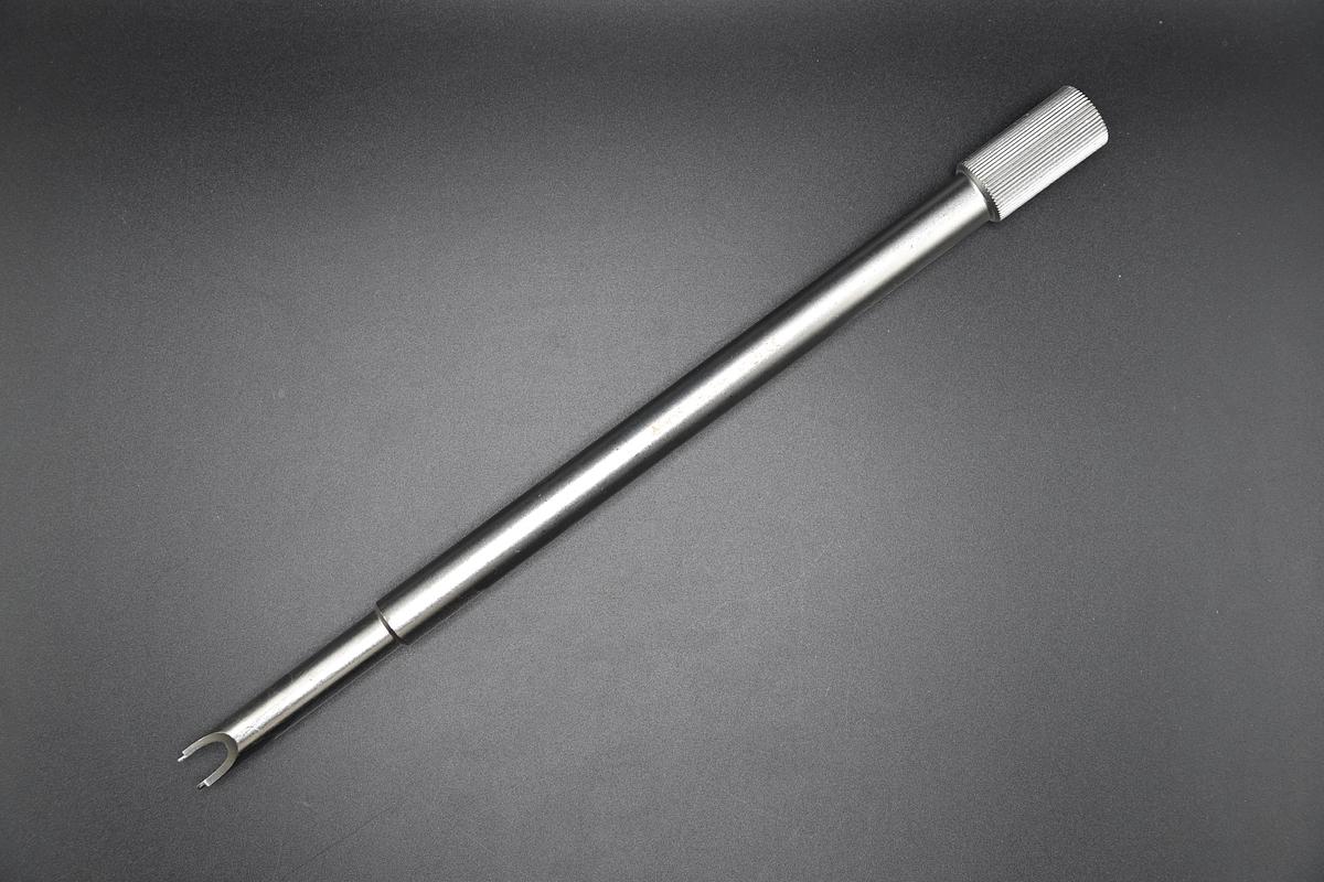 Used Synthes SWISS 388.366 Screwdriver with Knurled Handle For Click 'X Locking Cap