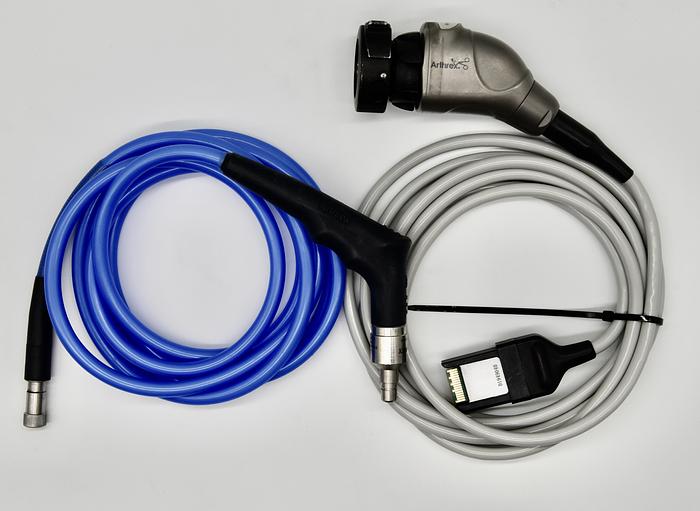 Used ARTHREX SYNERGY AR-3210-0001 AUTOCLAVABLE HD3 CAMERA HEAD, COUPLER AND LIGHT ADAPTER AR-3240 5027