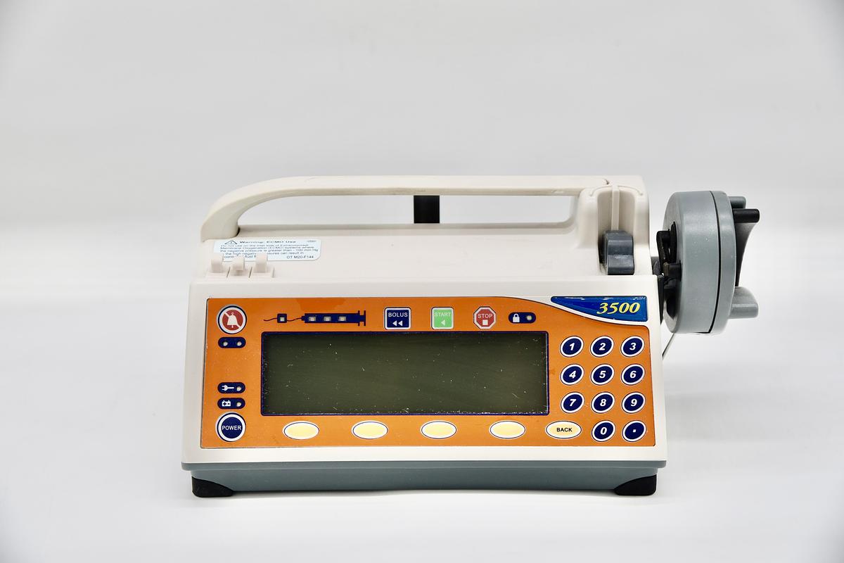 Used Smiths Medical Medfusion 3500 Infusion Pump with Software Version V5.0