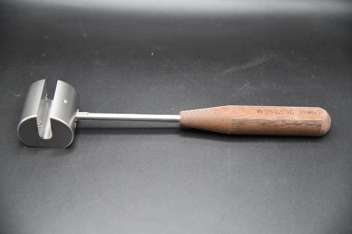 Used Depuy Synthes 359.036 Slide Hammer, For Flexible Humeral Nail