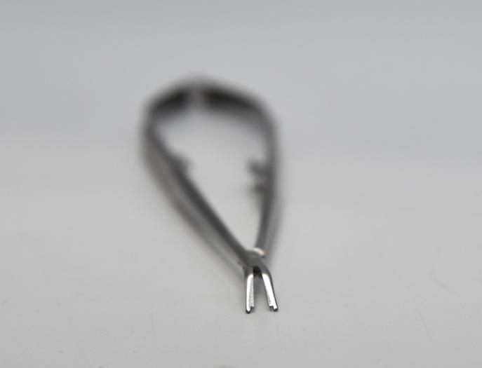 Used Synthes Surgical Plate Holding Forceps 399.001