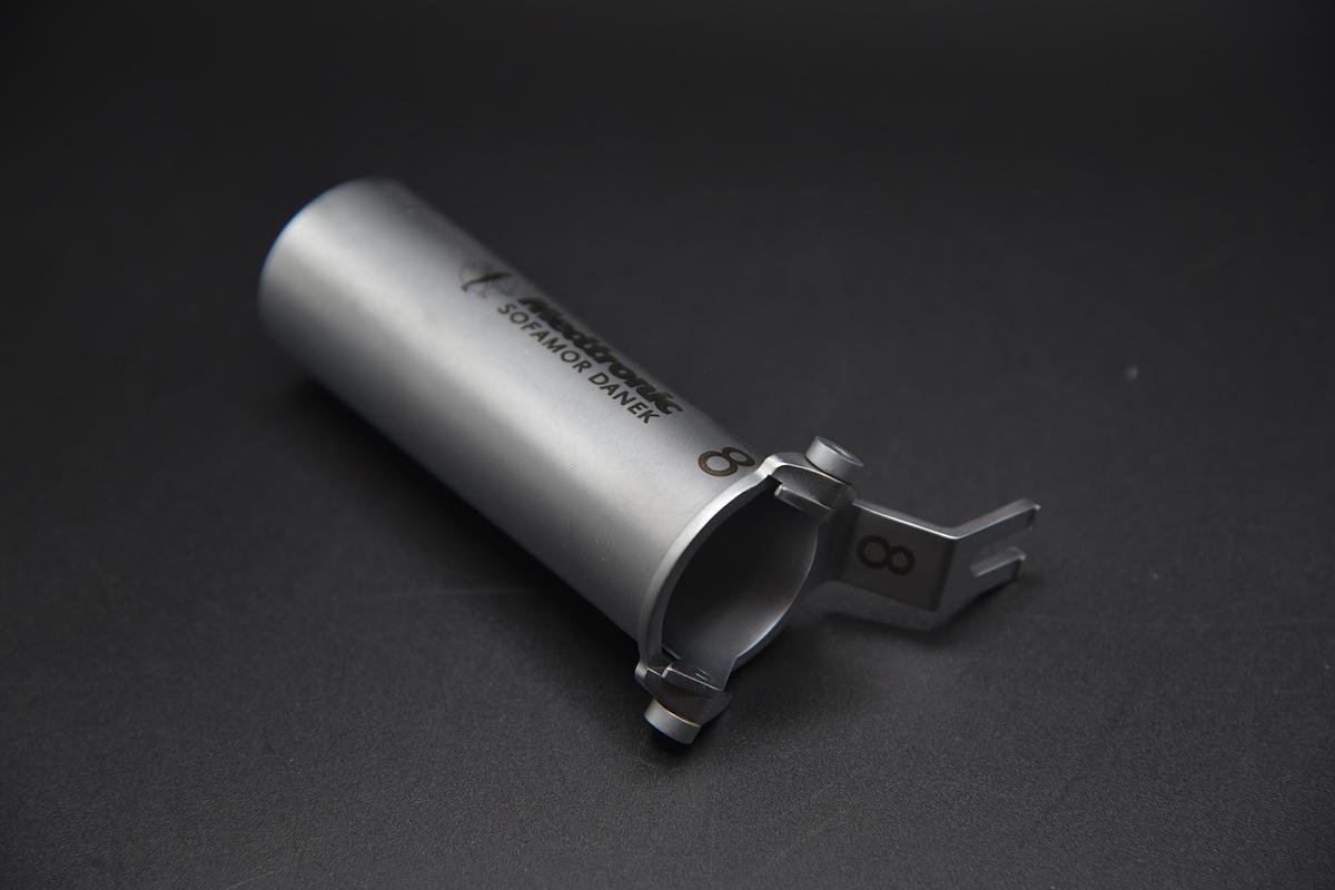 Used MEDTRONIC 9560764 METRx 25mm × 80mm Expanding Retractor Instrument