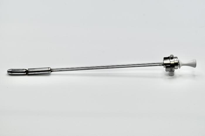 Used CIRCON ACMI 2OS-CFR Stopcock, Sheath and Obturator