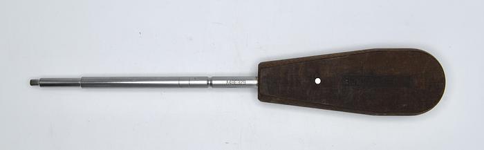 Used Synthes 314.19 Cannulated 3.5mm Hexagonal Driver