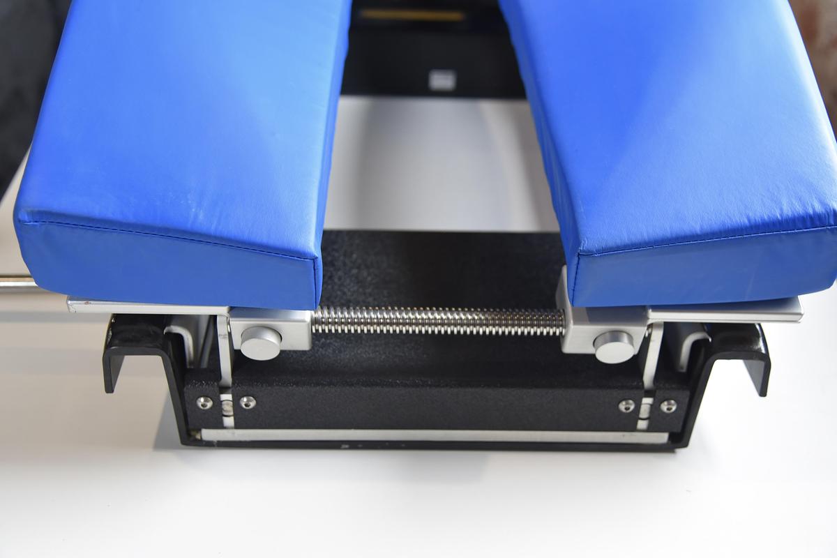 Used SCHURE SPINE FRAME by David Scott Company Reference 800-0235