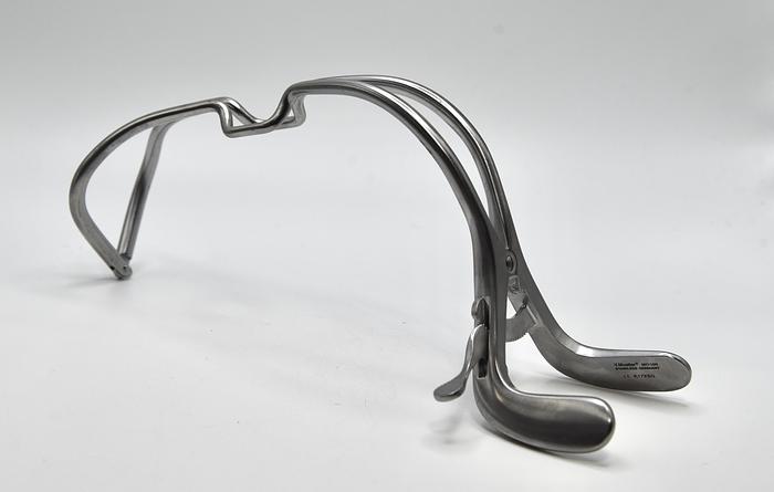 Used V. Mueller Surgical ENT Adult Size Jennings Mouth Gag MO100