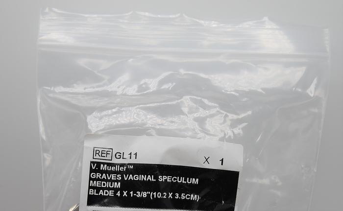 V.MUELLER GRAVES VAGINAL SPECULUM MEDIUM BLADE 4X  1-3/8 ( 10.2 X 3.5M)