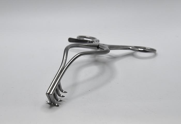 Used Aesculap Anderson-Adson Self-Retaining Laminectomy Retractor Instrument BV250