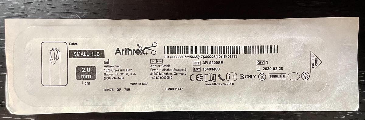 ARTHREX AR-9200SR Sabre 2.0mm x 7cm Arthroscopic Shaver Blade