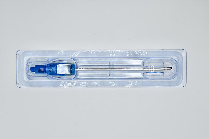 SMITH&NEPHEW 72200036 DYONICS 4.5MM CURVED INCISOR PLUS ELITE BLADE, IN-DATE, NEW, BOX OF 6