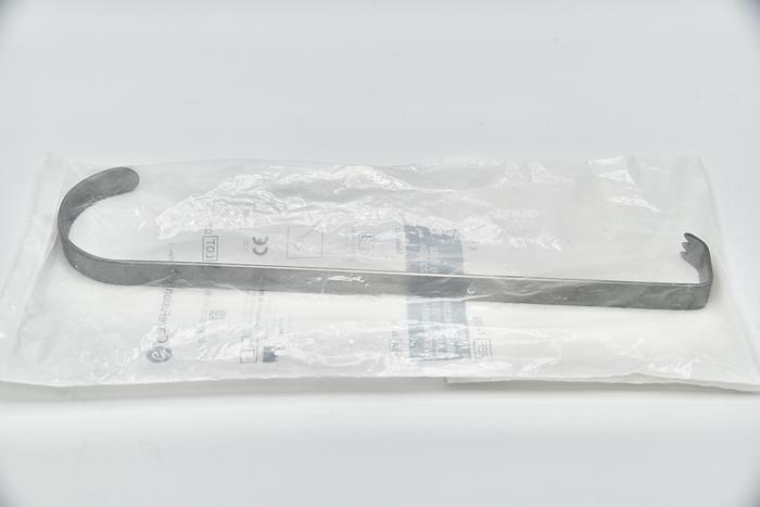 V. MUELLER NL5102 HIBBS RETRACTOR BLADE 1/2 X 1" (1.3X2.5CM) WIDE OVERALL LENGTH 9-1/8" (23.2CM)