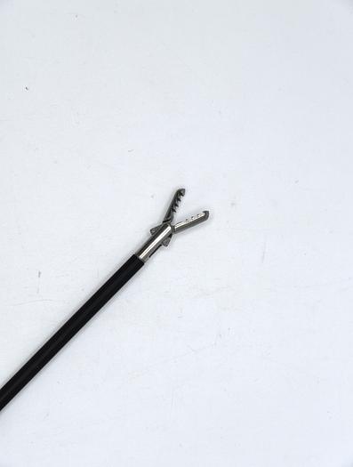 Used V.MUELLER LA1305RF SURGICAL 5MM 34CM GRASPING FORCEPS