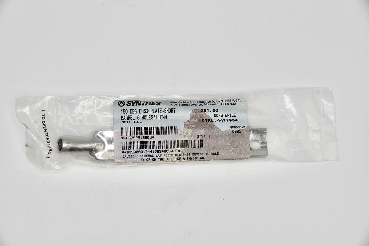 281.86: SYNTHES 150 DEG DHS PLATE-SHORT BARREL 6 HOLES/110MM