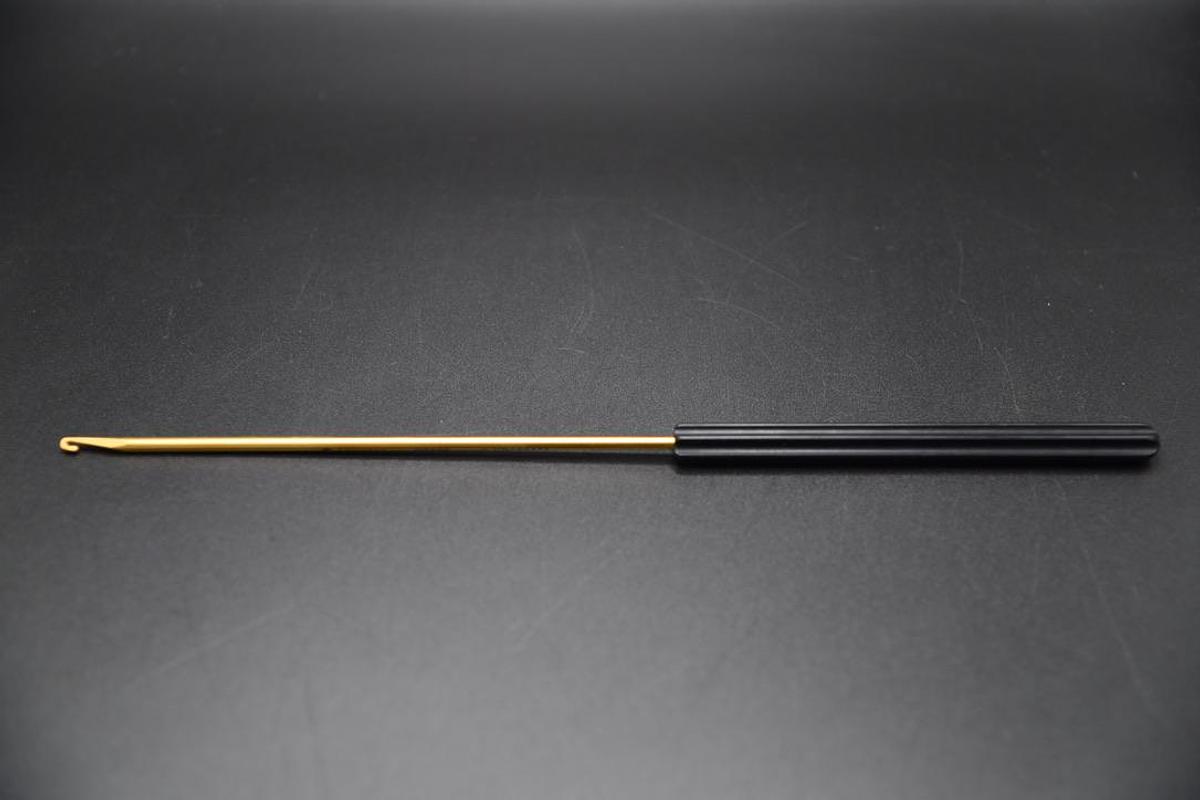 Used ConMed Linvatec C6105 Revo Crochet Hook