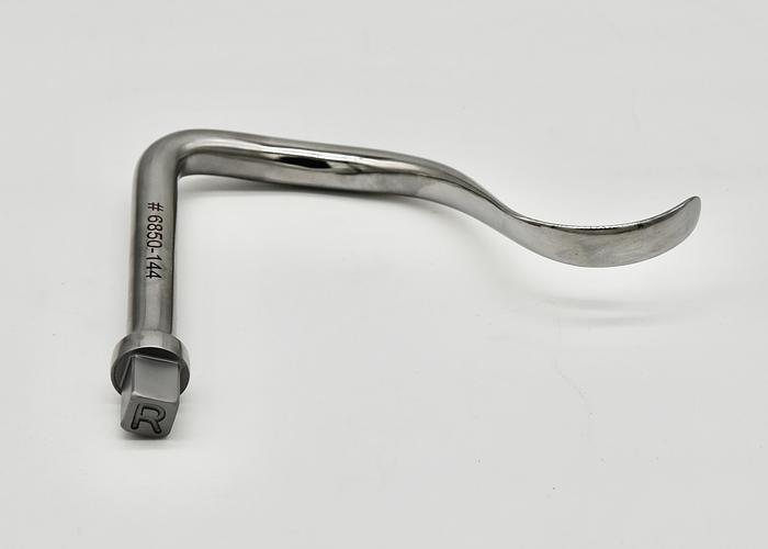 Mizuho 6850-140 Classic Femoral Hook (left) 6850-144 and Classic Femoral Hook (right)