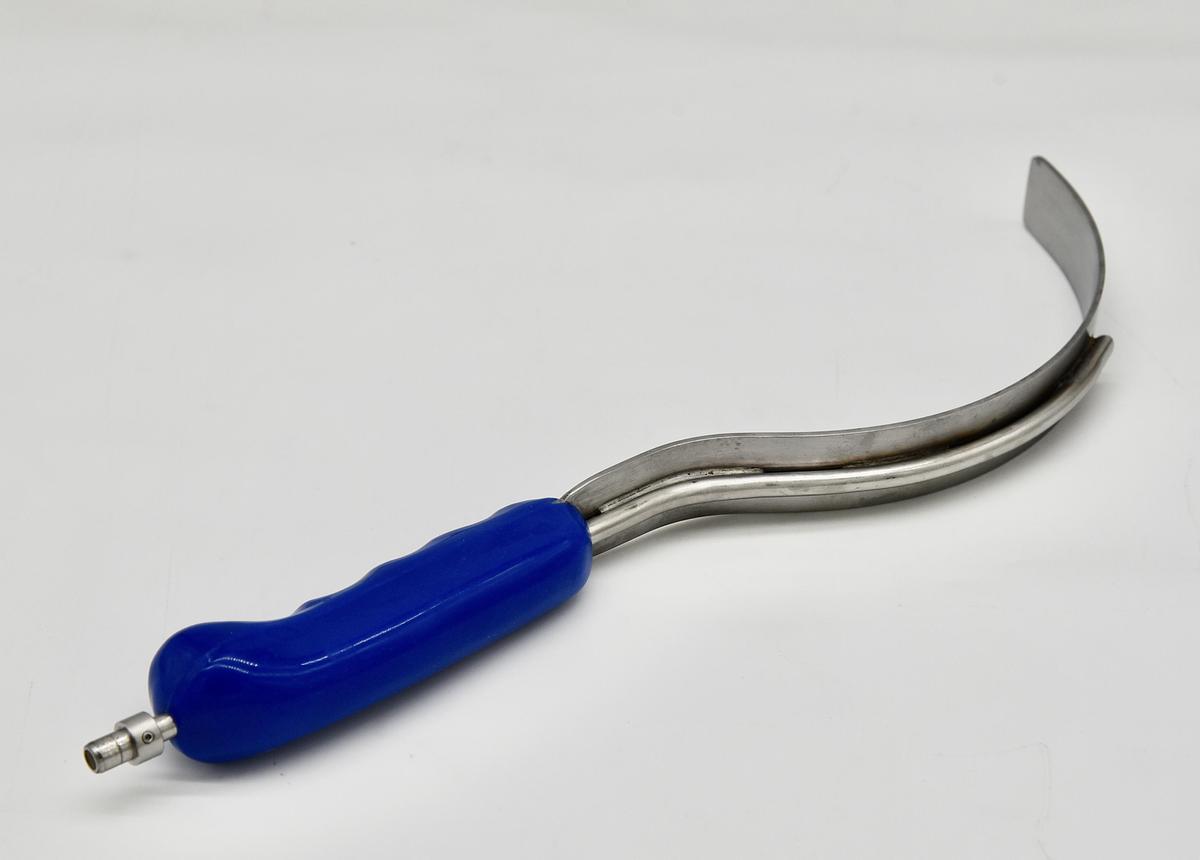 Used CODMAN BRITETRAC DEAVER SMALL RETRACTOR, REFERENCE 24-3166, BLADE WIDTH 1"