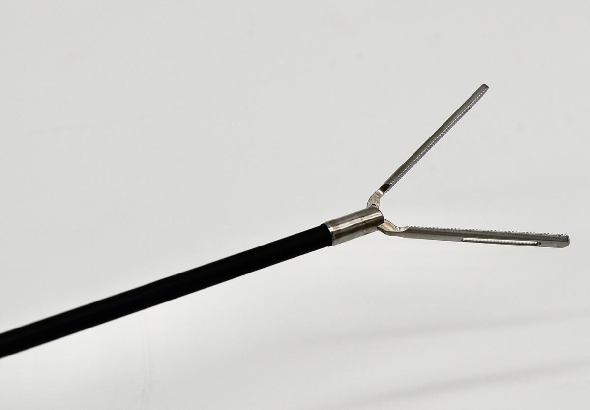 Used R. Wolf 83934946 Laparoscopic Bowel Grasper 330mm Working Length