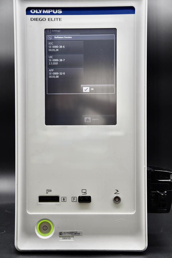 Used OLYMPUS DIEGO ELITE MULTIDEBRIDER SYSTEM POWER CONSOLE MDCONS100, ANGLED HANDPIECE MDHP100A AND OLYMPUS MDFS100 FOOTSWITCH