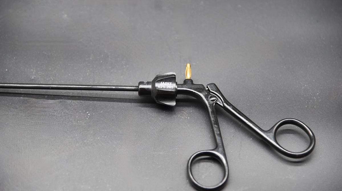Used Jarit 625-205 Roto-Cam Laparoscopic 5mm Monopolar Hook Scissors