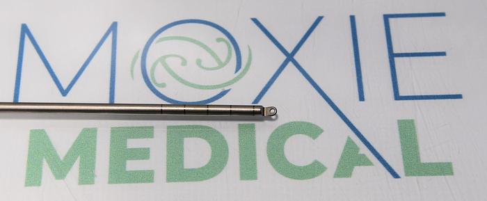 Used Symmetry Access 38-5403 Saye Reddick Knot Pusher Closed 38cm Laparoscopy