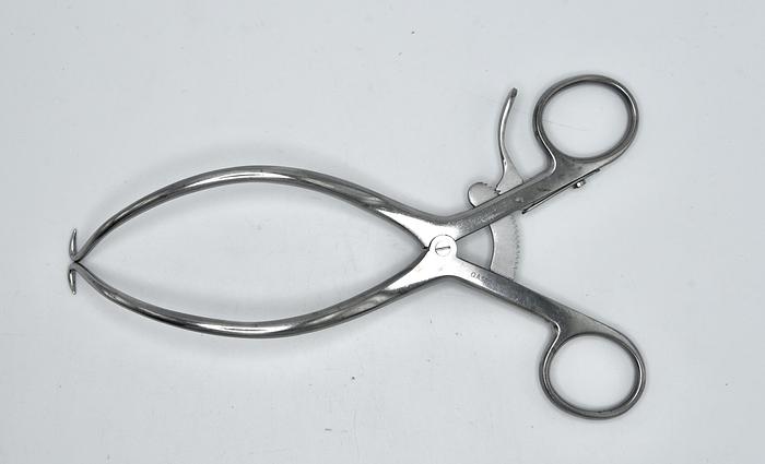 Used Allegiance V. Mueller Surgical 7-1/2in Gelpi Perineal Retractor GA500