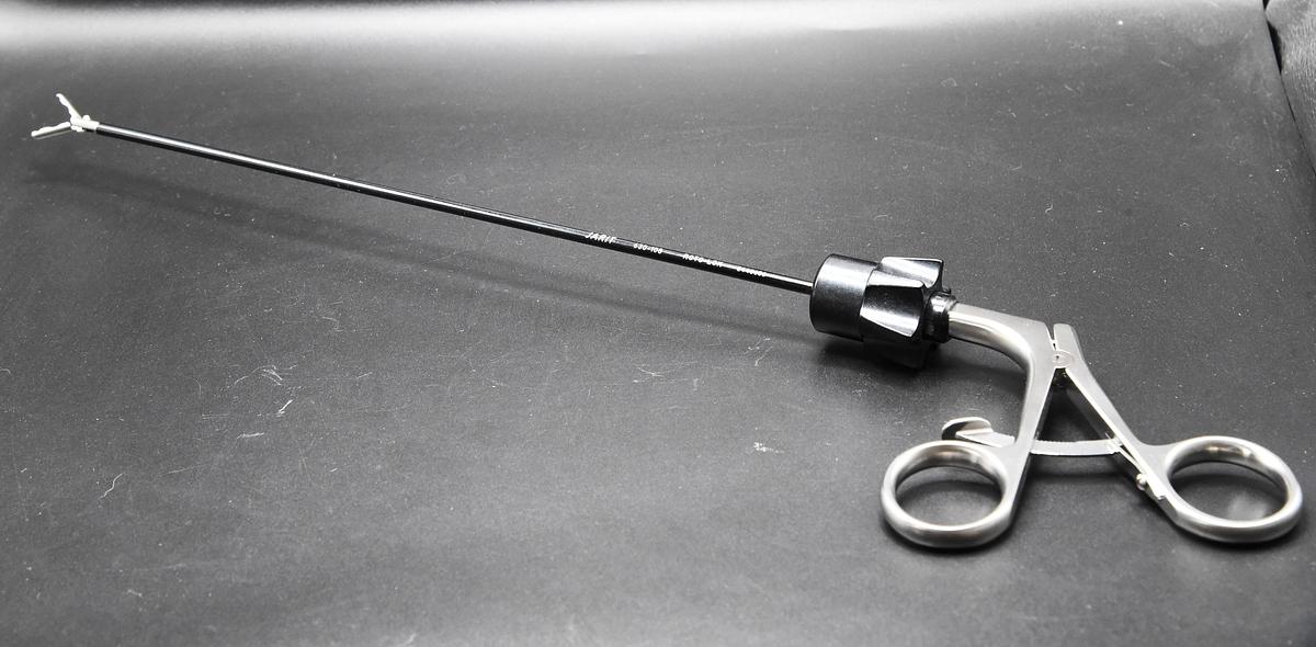 Used INTEGRA LIFESCIENCES PRODUCTION CORPORATION 630108 Dual-Cup Grasping Forceps