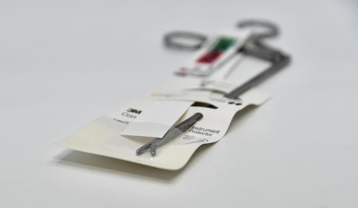 Used JARIT 285-110 Decker Micro Rongeur, 2mm x 6mm Cup, Straight, 6"