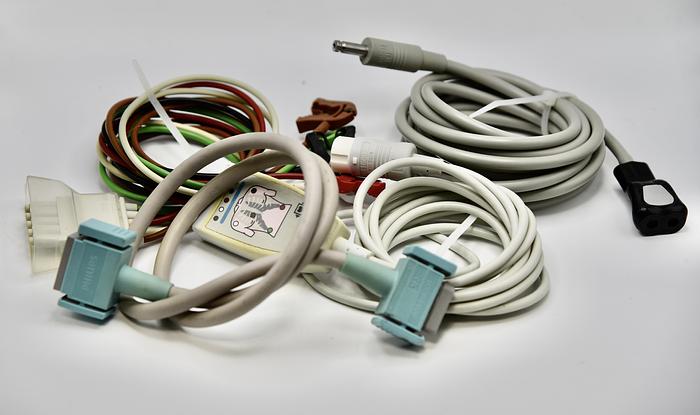 Used PHILIPS INTELLIVUE MX800 WITH INTELLIVUE X2 PATIENT MONITOR MODULE