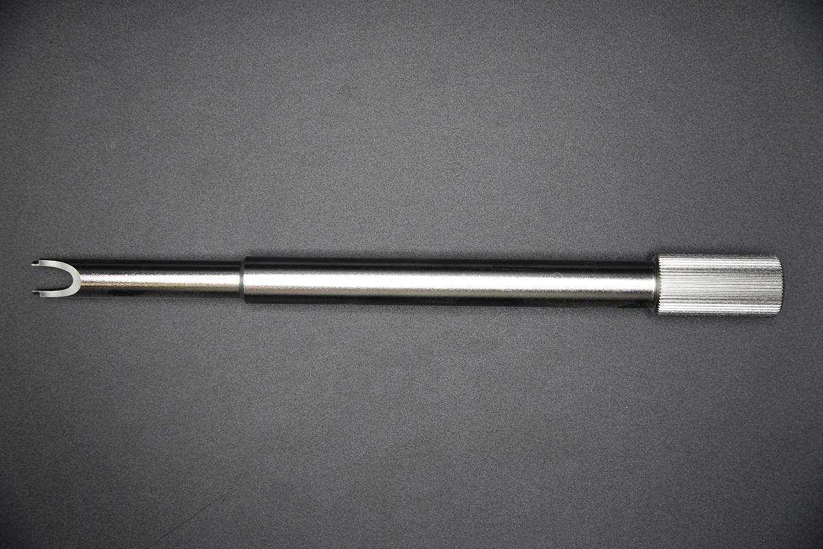 Used SYNTHES 388.375 Driver For Click X Locking Cap