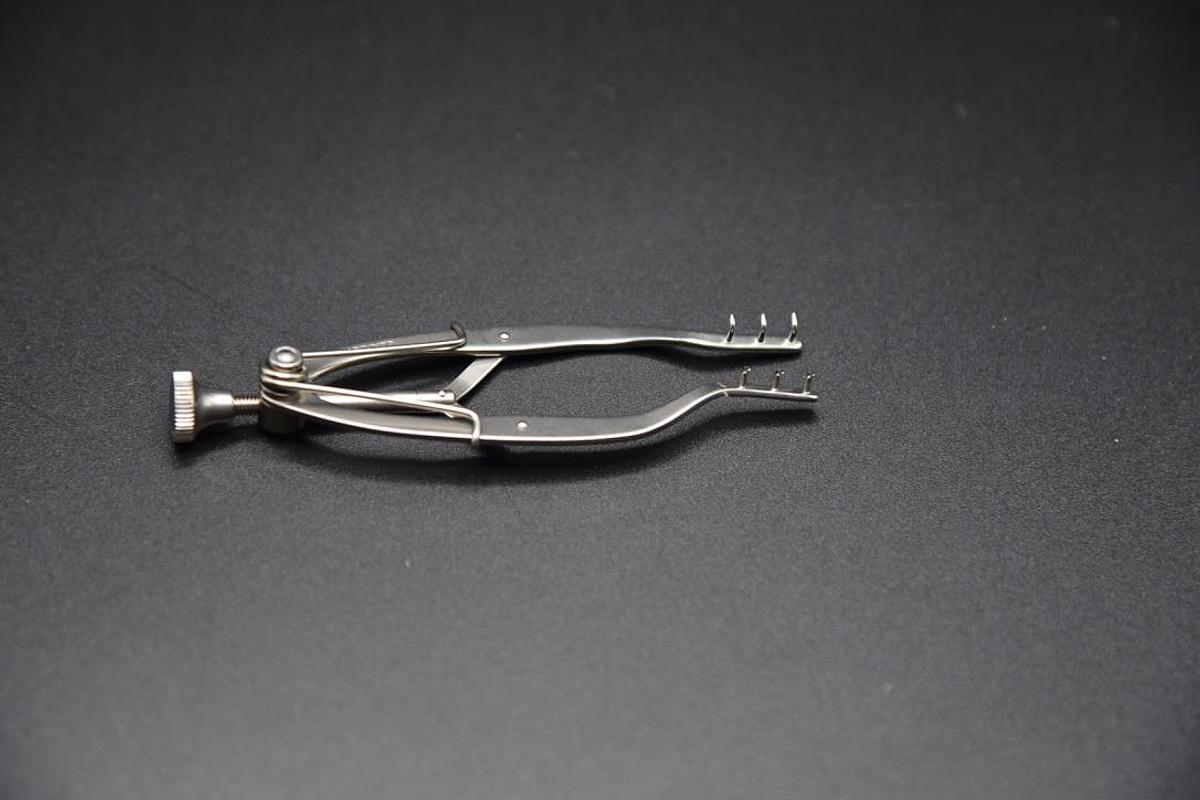 Used Storz E4500 Stevenson Lacrimal Sac Retractor