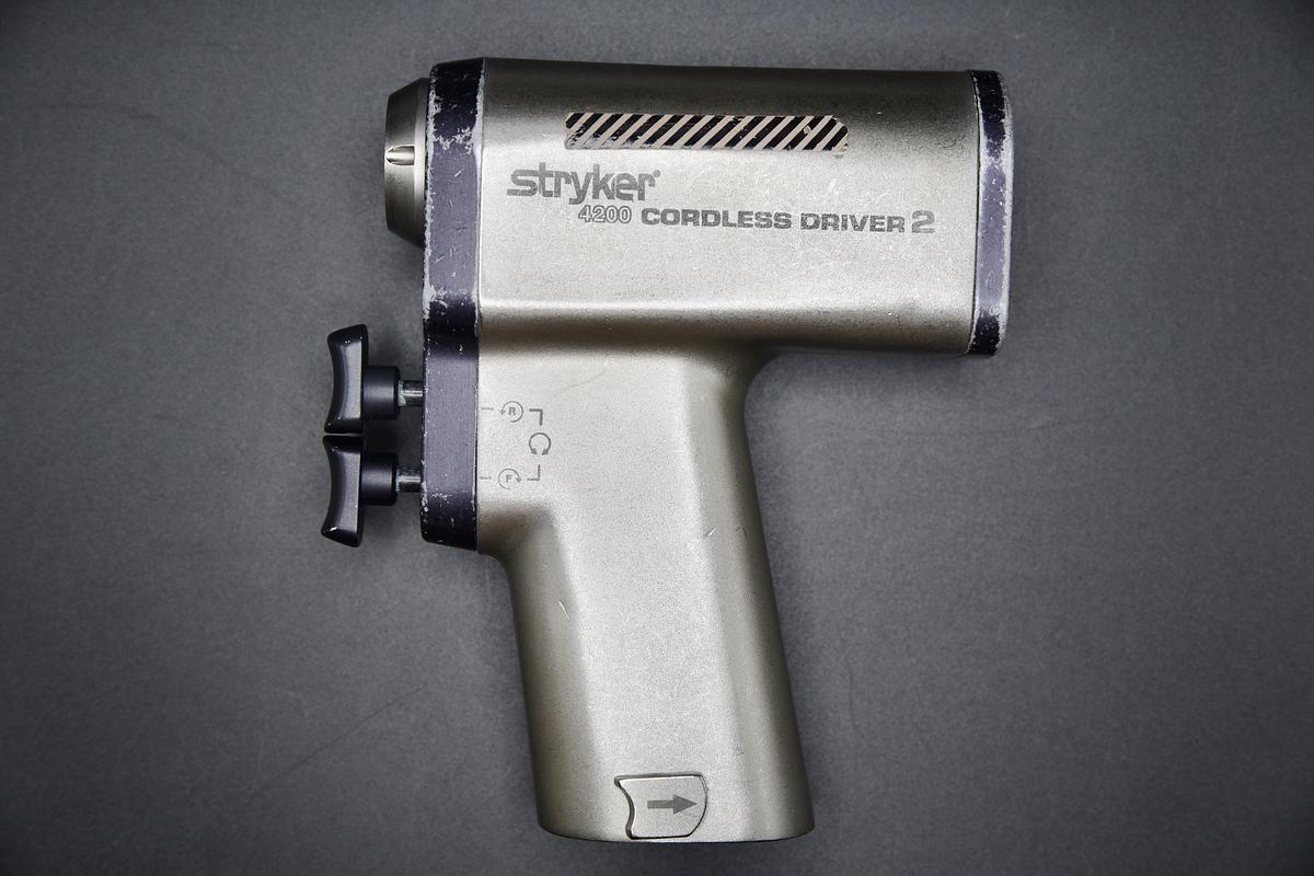 Used Stryker 4200 Cordless Driver 2