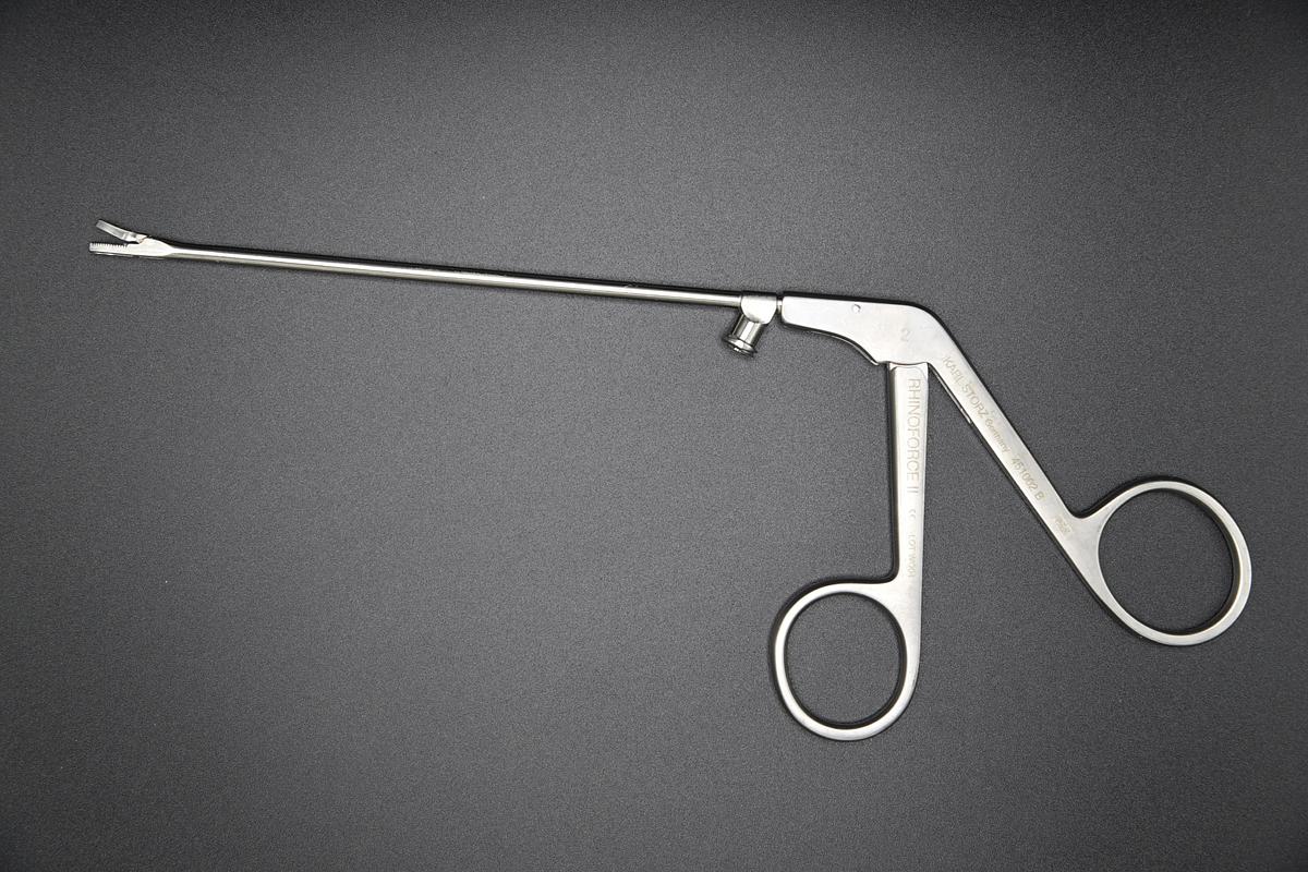 Used KARL STORZ 451002B BLAKESLEY RHINO FORCE STRAIGHT SIZE 2, 4MM THROUGHCUT ENT