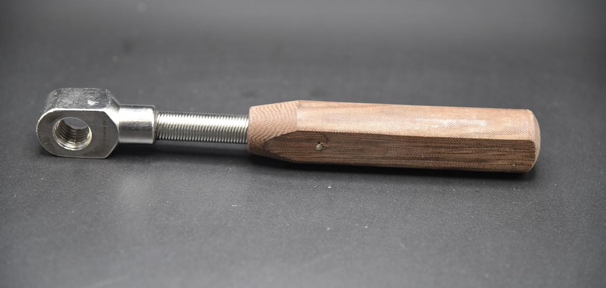 Used Synthes 355.28 Flexible Grip used for Cannulated Guide Orthopedics