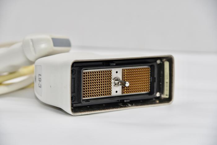 Used Philips L9-3 Ultrasound Linear Array Probe 33mm FOV for iE33 iU22