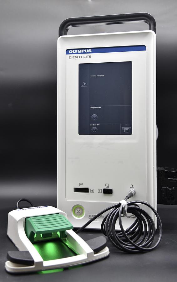 Used OLYMPUS DIEGO ELITE MULTIDEBRIDER SYSTEM POWER CONSOLE MDCONS100, ANGLED HANDPIECE MDHP100A AND OLYMPUS MDFS100 FOOTSWITCH