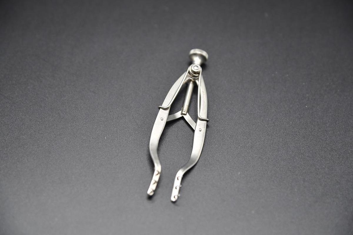 Used Storz E4500 Stevenson Lacrimal Sac Retractor