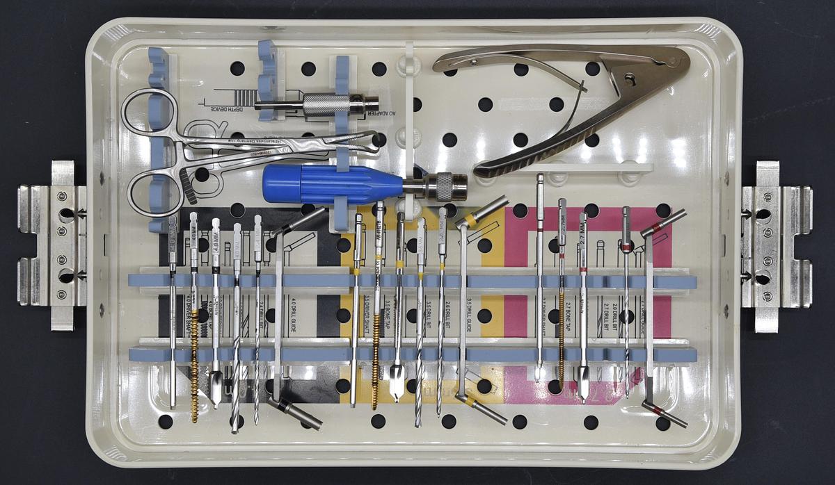 Used ARTHREX AR-4160S TRIM-IT Screw System