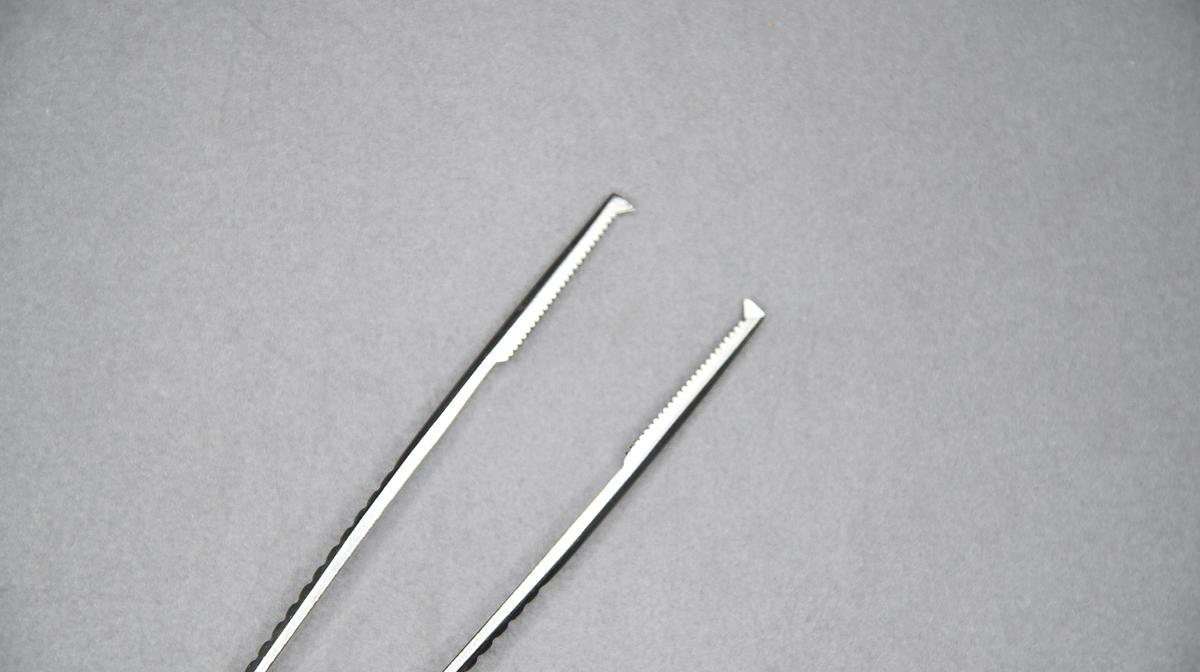 Used CODMAN 30-1129 Symmetry Bonney Tissue Forceps